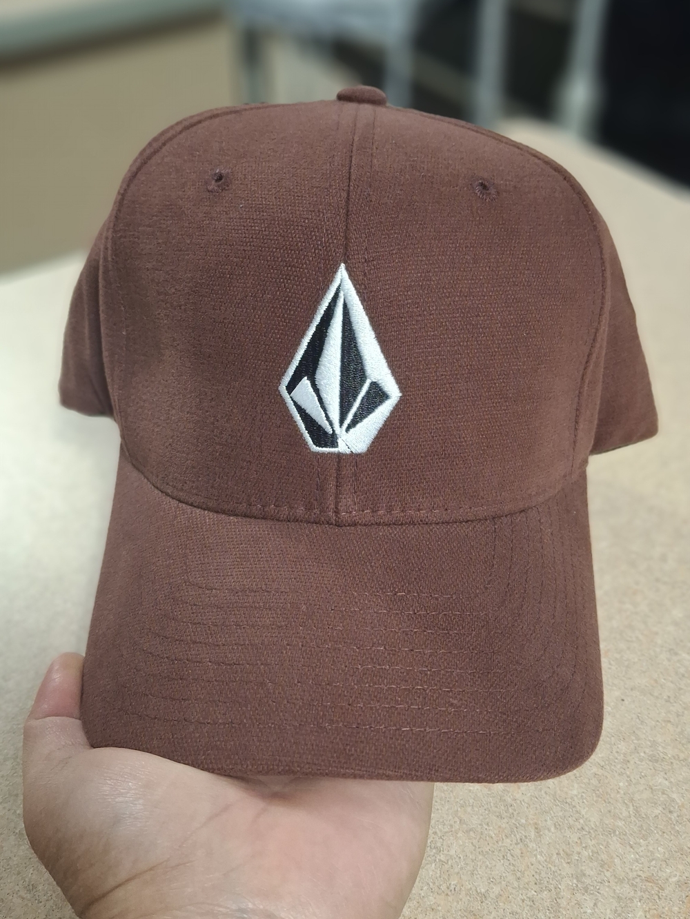 Volcom Brown Stone Logo Flexfit Baseball Hat Cap Size L-XL Cotton Blend